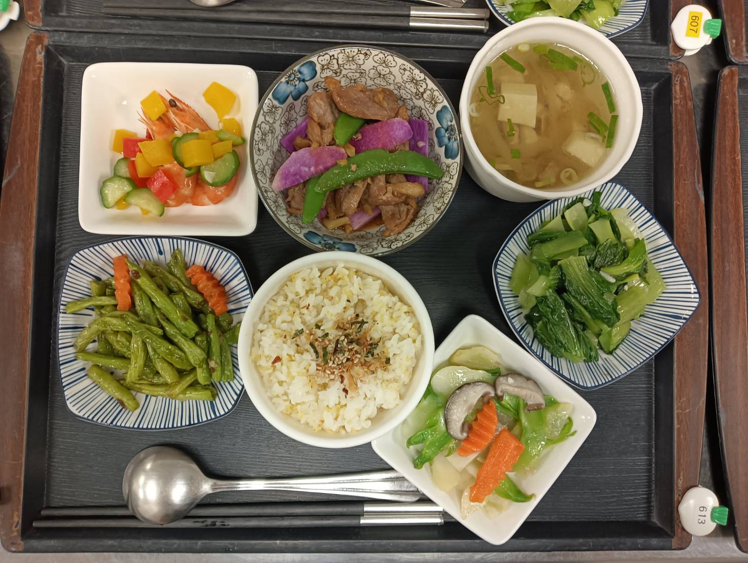 均衡營養的午餐，讓人食指大動